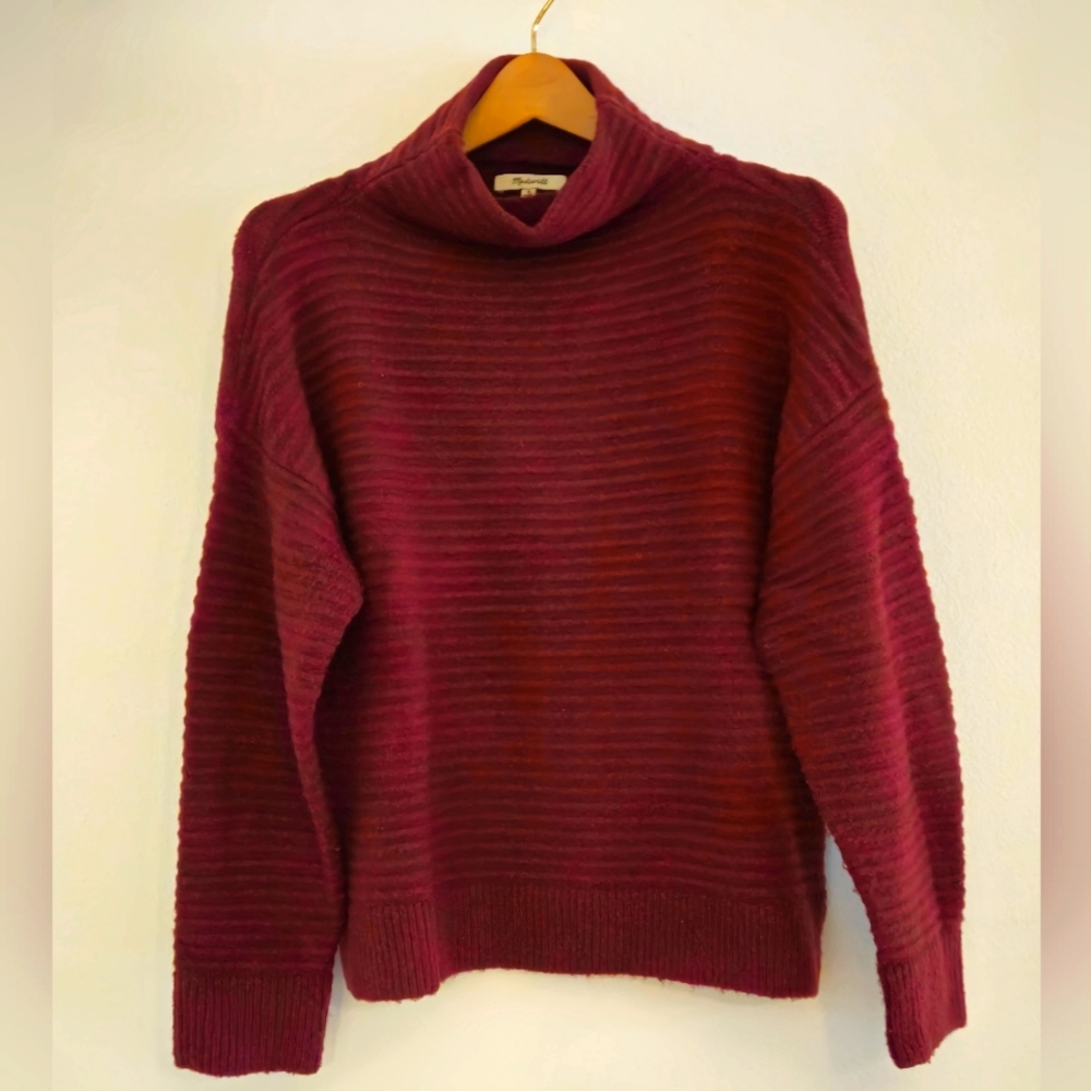 Madewell Rich Burgundy Turtleneck Sweater Size M